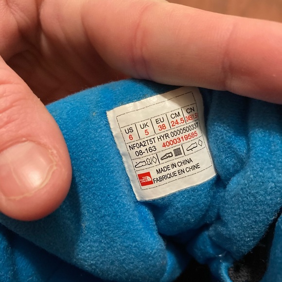 The north face black and blue winter boots size 6 - Picture 8 of 9